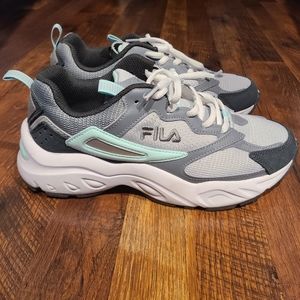 Fila Tennis shoes size 7.5
